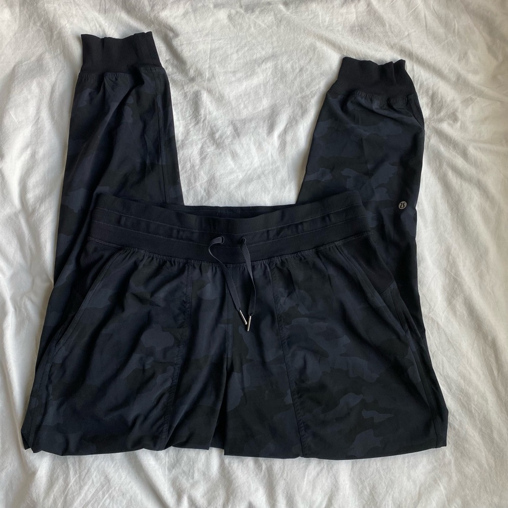 Lululemon Camo Dance Studio Mid-Rise
Jogger, Size 10